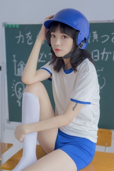 和老师的第一次亲密接触五百字作文(黄春梅)